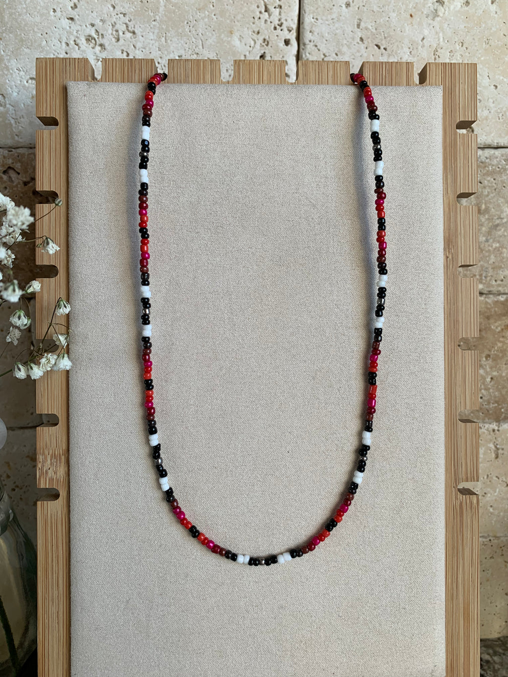 Men's Beaded Red Necklace (22 Inches)